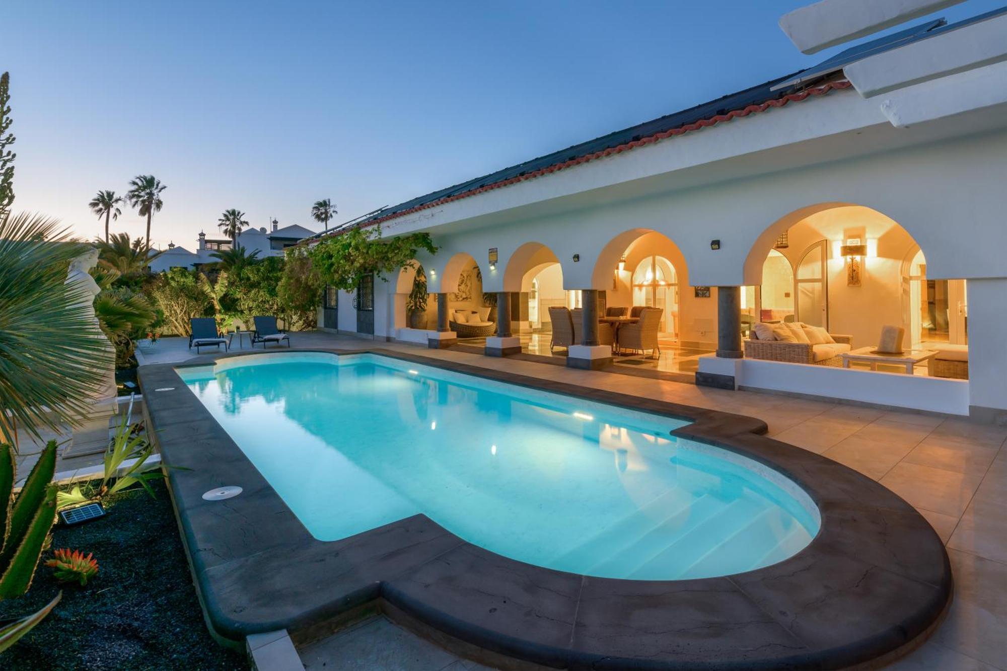 Oasis De Lujo - Luxury Boutique Villa Costa Teguise Exteriör bild
